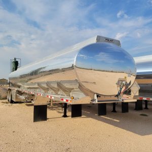 Used Polar ATB6 9500-4 Fuel Tanker For Sale